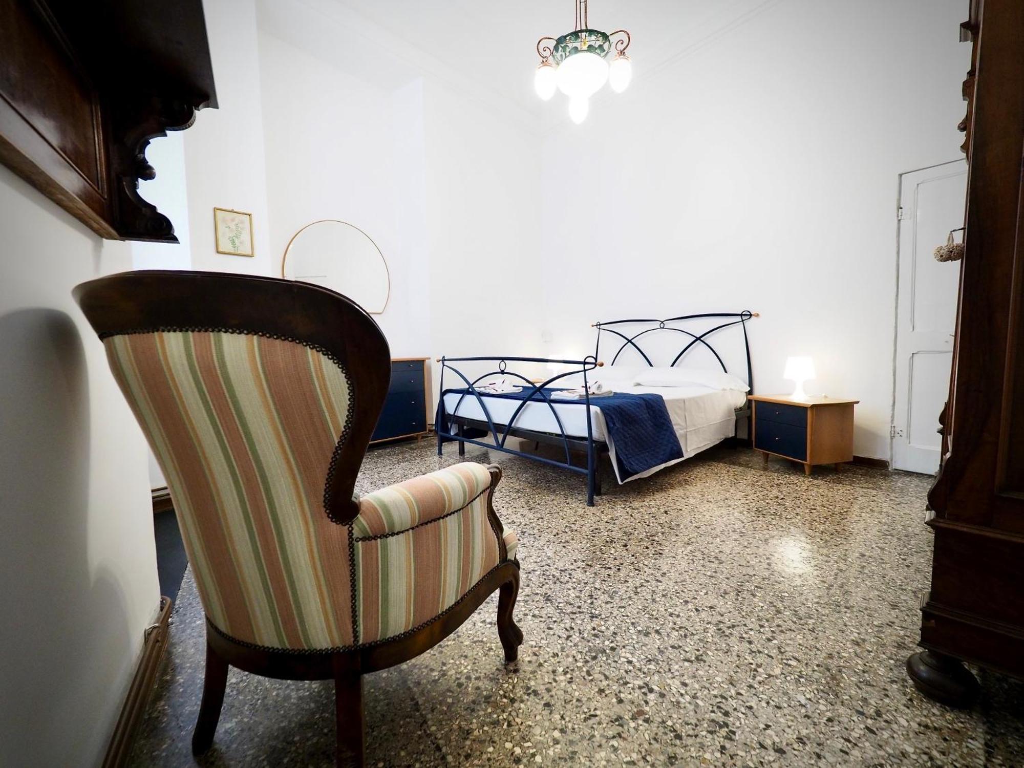Apartment Dimora Sarzano Acquario - Genovabnb It