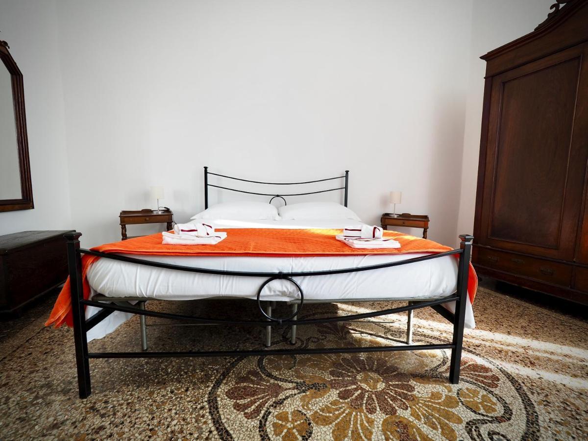 Apartment Dimora Sarzano Acquario - Genovabnb It *