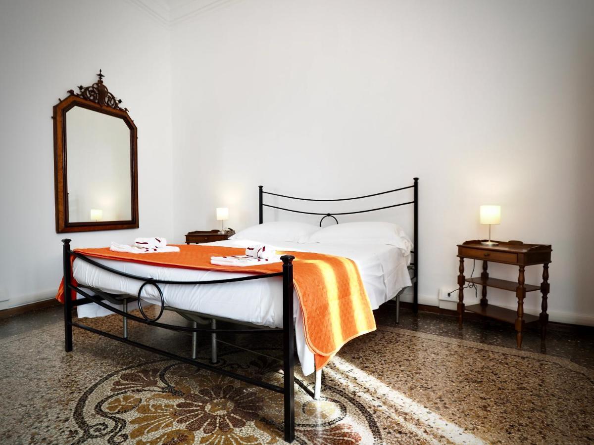 Apartment Dimora Sarzano Acquario - Genovabnb It Genoa